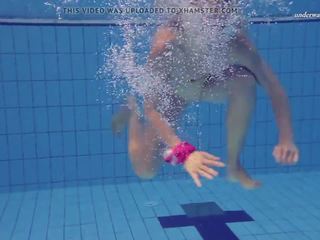 Elena proklova מתחת למים בלונדינית בייב, הגדרה גבוהה xxx סרט b4