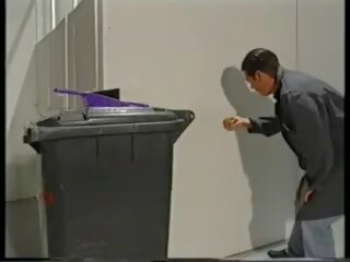 女學生 - geile biester auf der schulbank 1995: 色情 8b