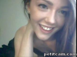 Incredibly voluptuoso camgirl burlas vivir